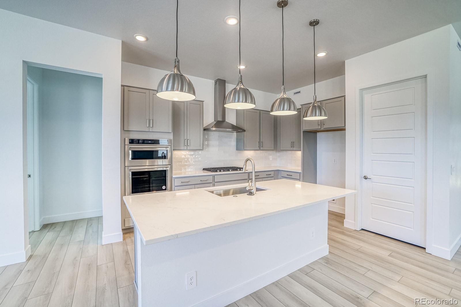 MLS Image #7 for 22097 e rockinghorse parkway,aurora, Colorado