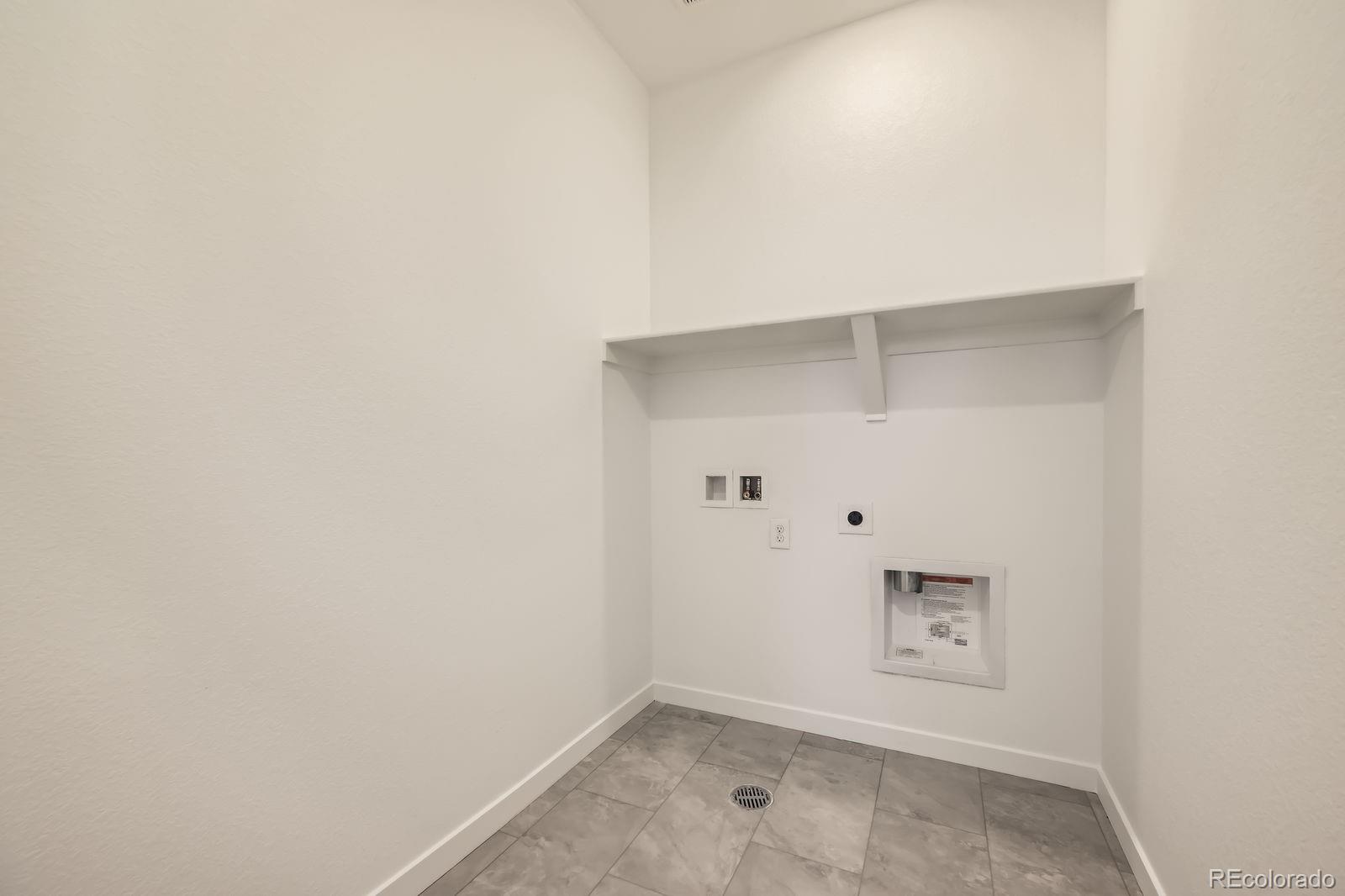 MLS Image #10 for 2078 s haleyville way,aurora, Colorado