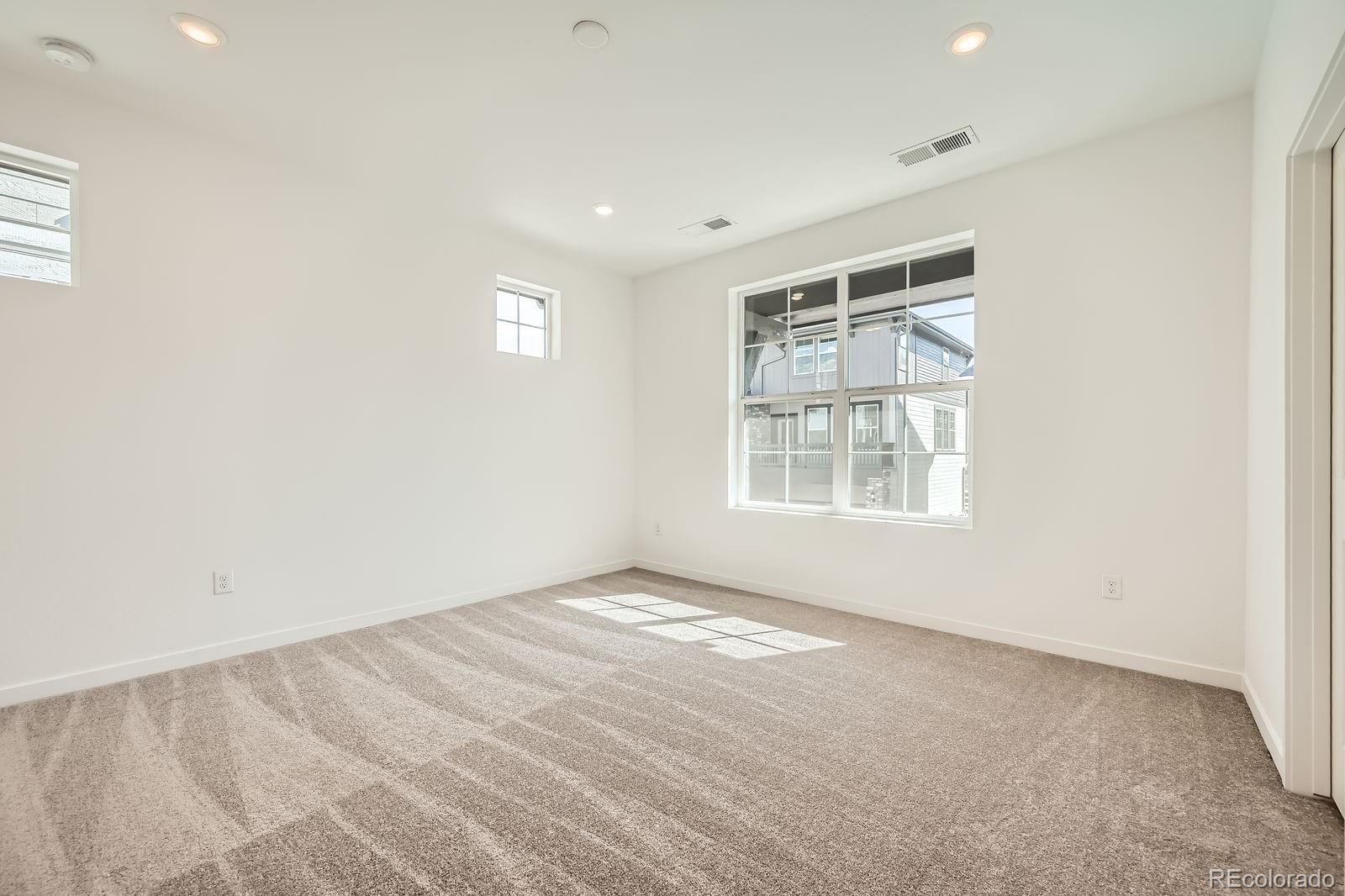 MLS Image #3 for 2078 s haleyville way,aurora, Colorado