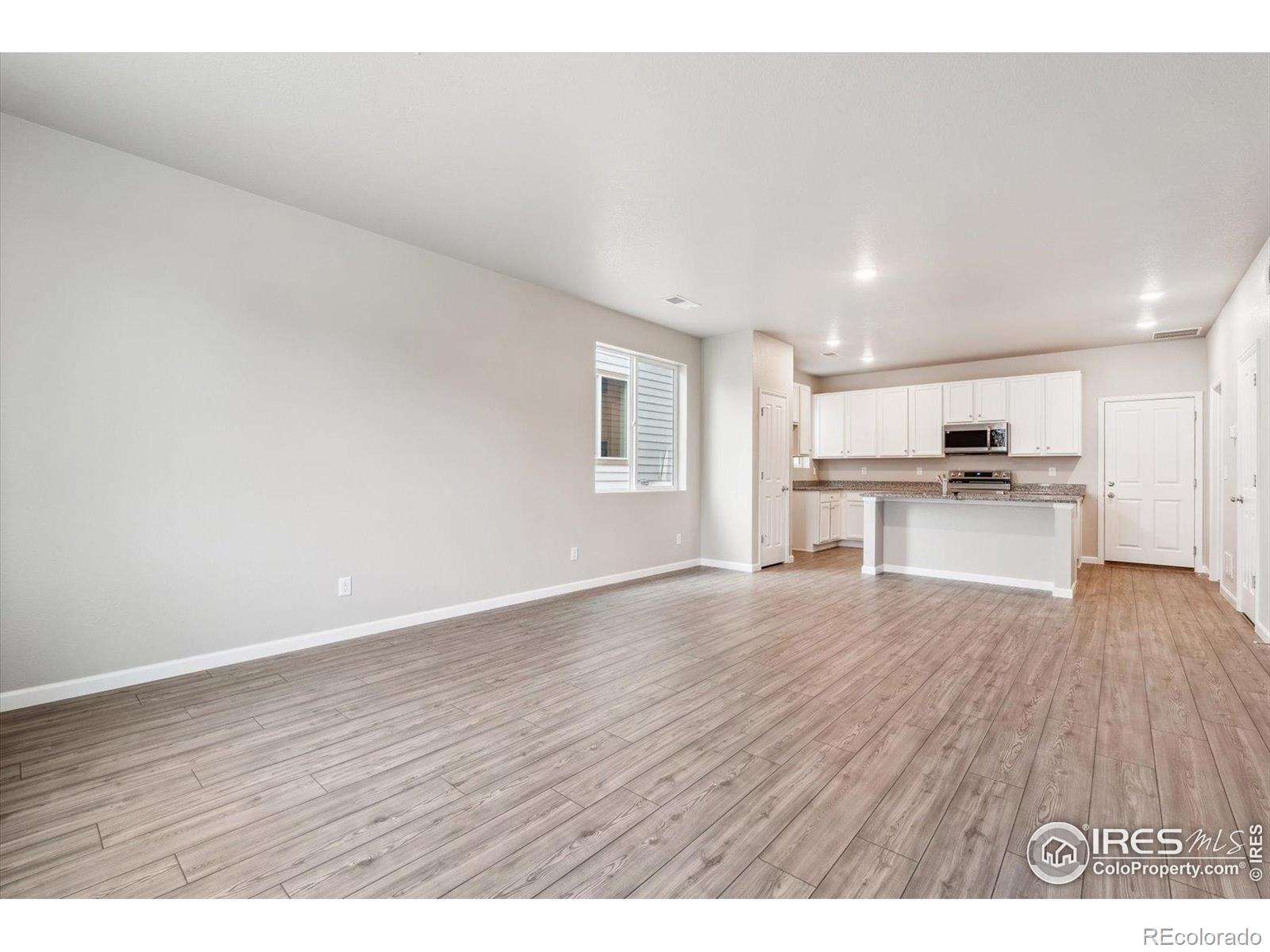MLS Image #6 for 286  shoveler way,johnstown, Colorado