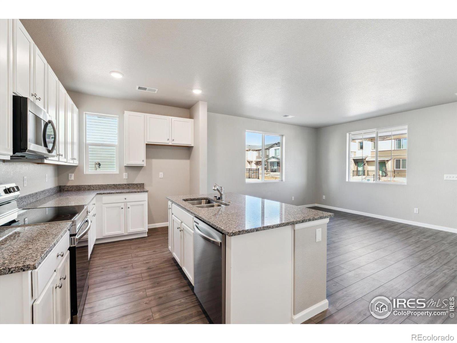 MLS Image #2 for 273  scaup lane,johnstown, Colorado