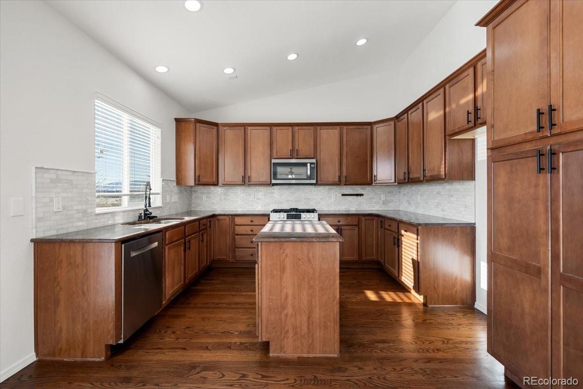 MLS Image #10 for 14561  air garden lane,colorado springs, Colorado