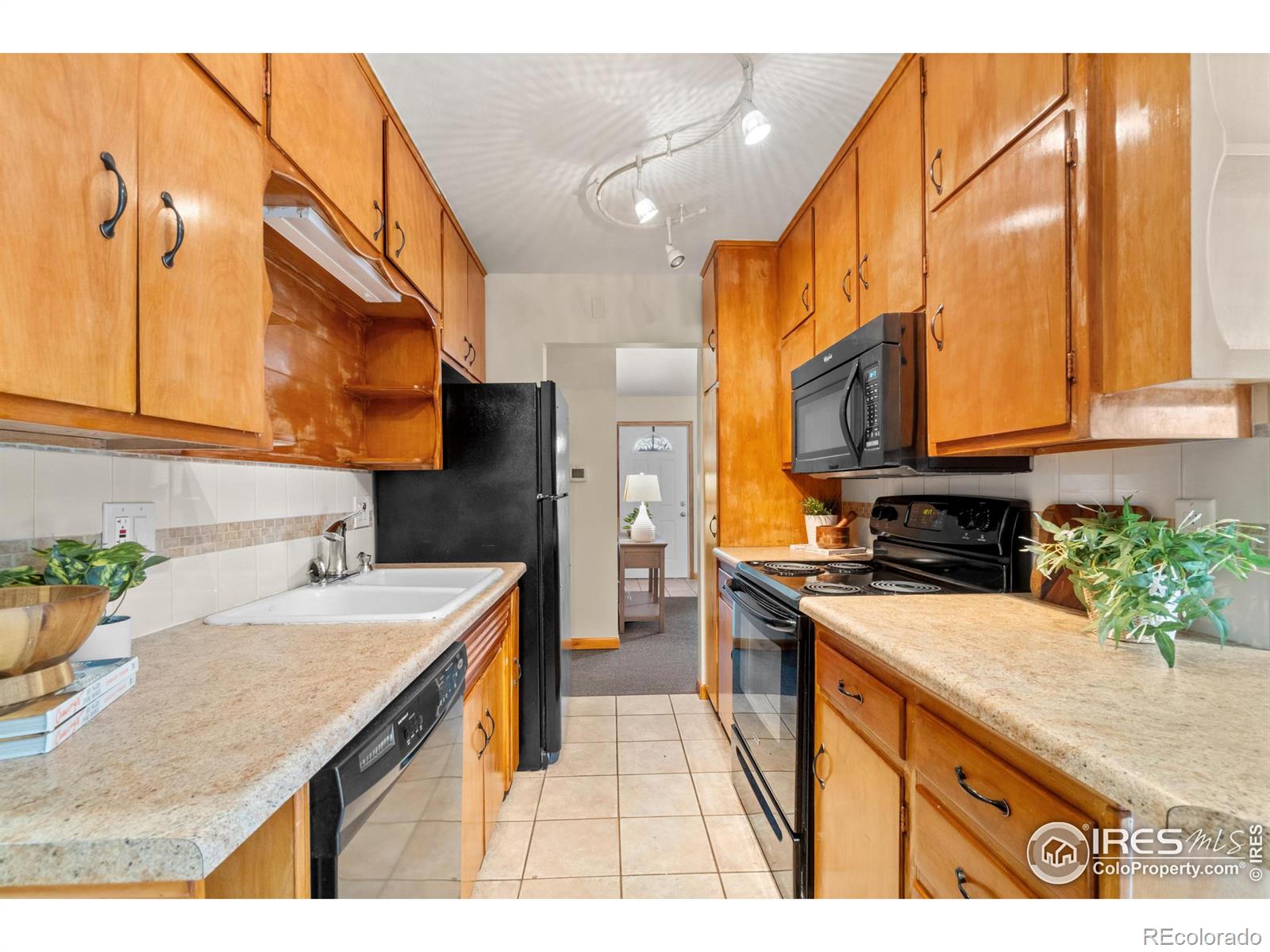 MLS Image #10 for 2604  spruce drive,loveland, Colorado