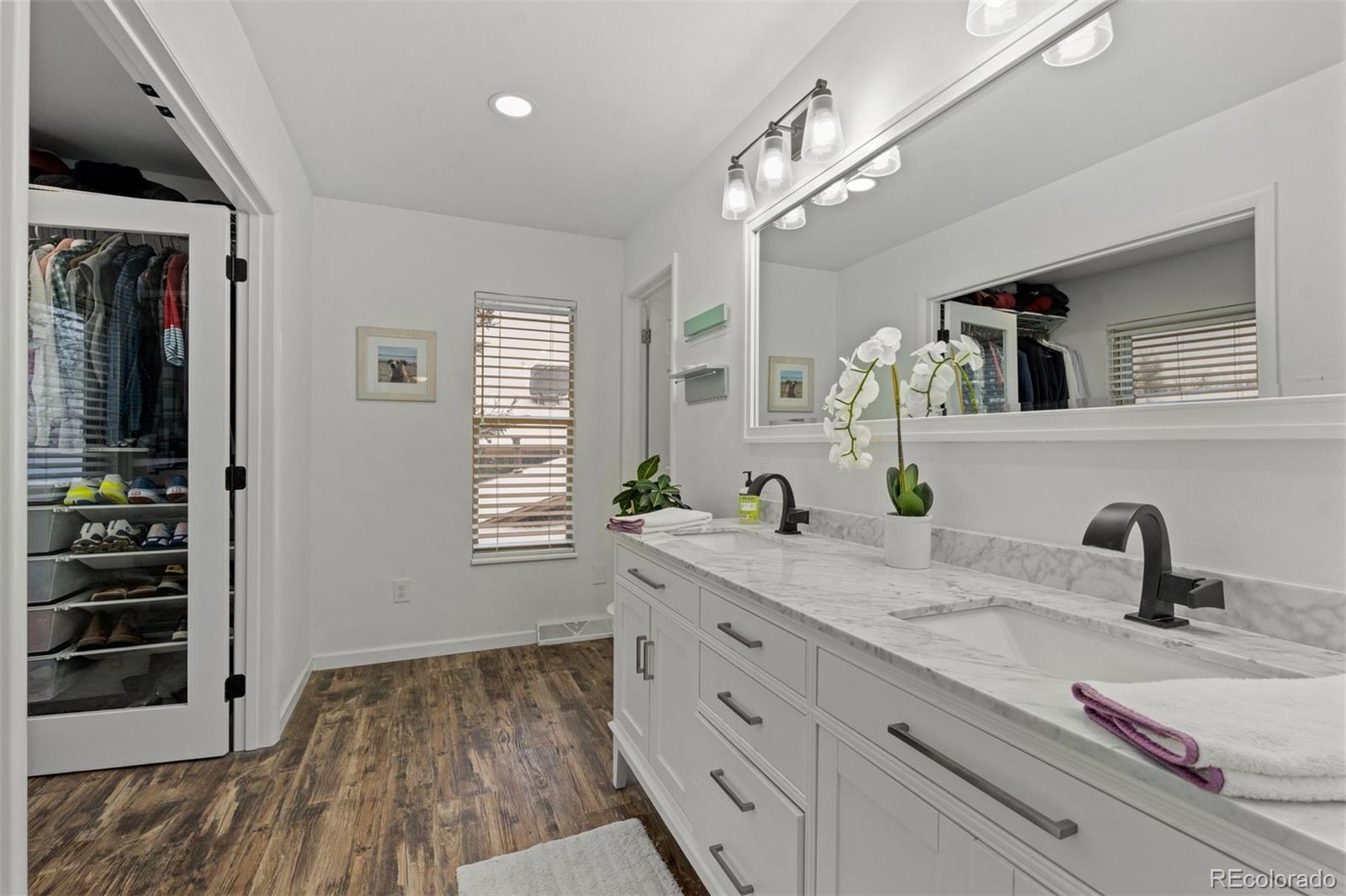 MLS Image #11 for 7513 e bates drive,denver, Colorado