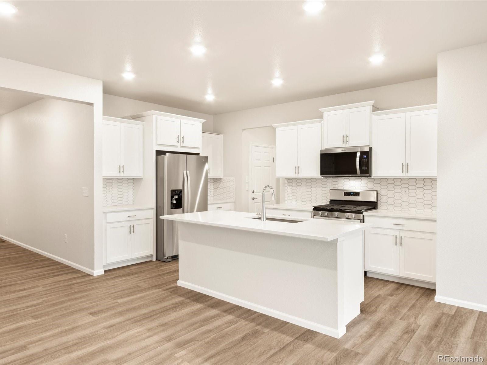 MLS Image #11 for 623  97th avenue,greeley, Colorado