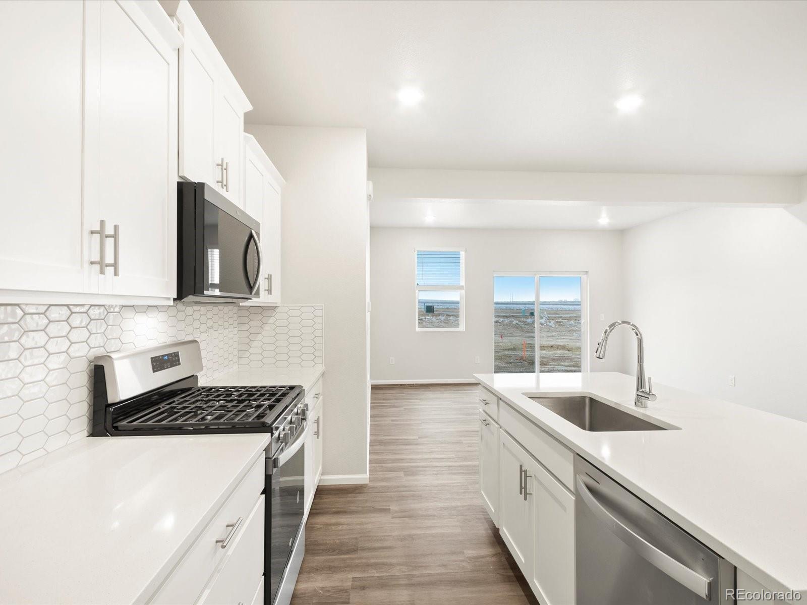 MLS Image #16 for 623  97th avenue,greeley, Colorado