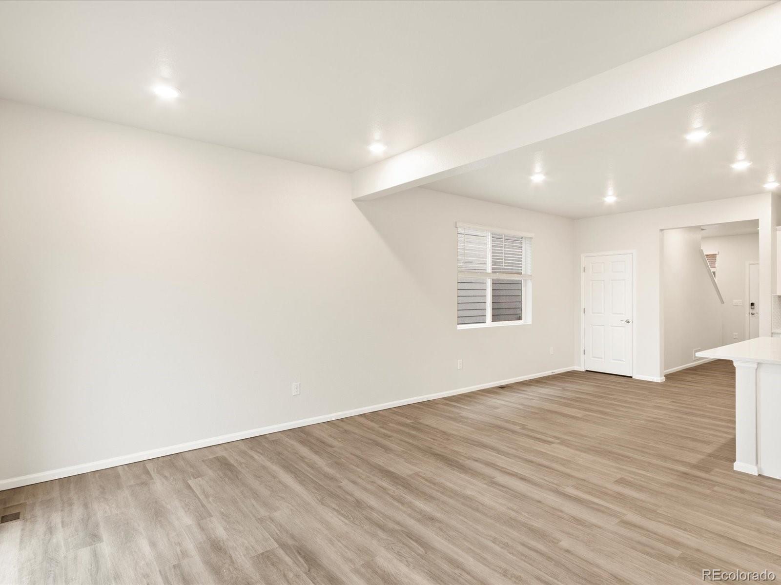 MLS Image #9 for 623  97th avenue,greeley, Colorado