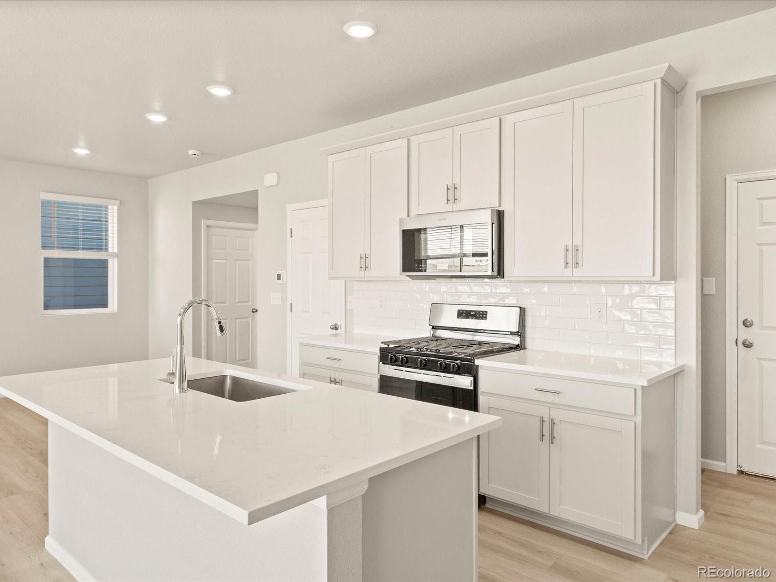 MLS Image #15 for 631  97th avenue,greeley, Colorado