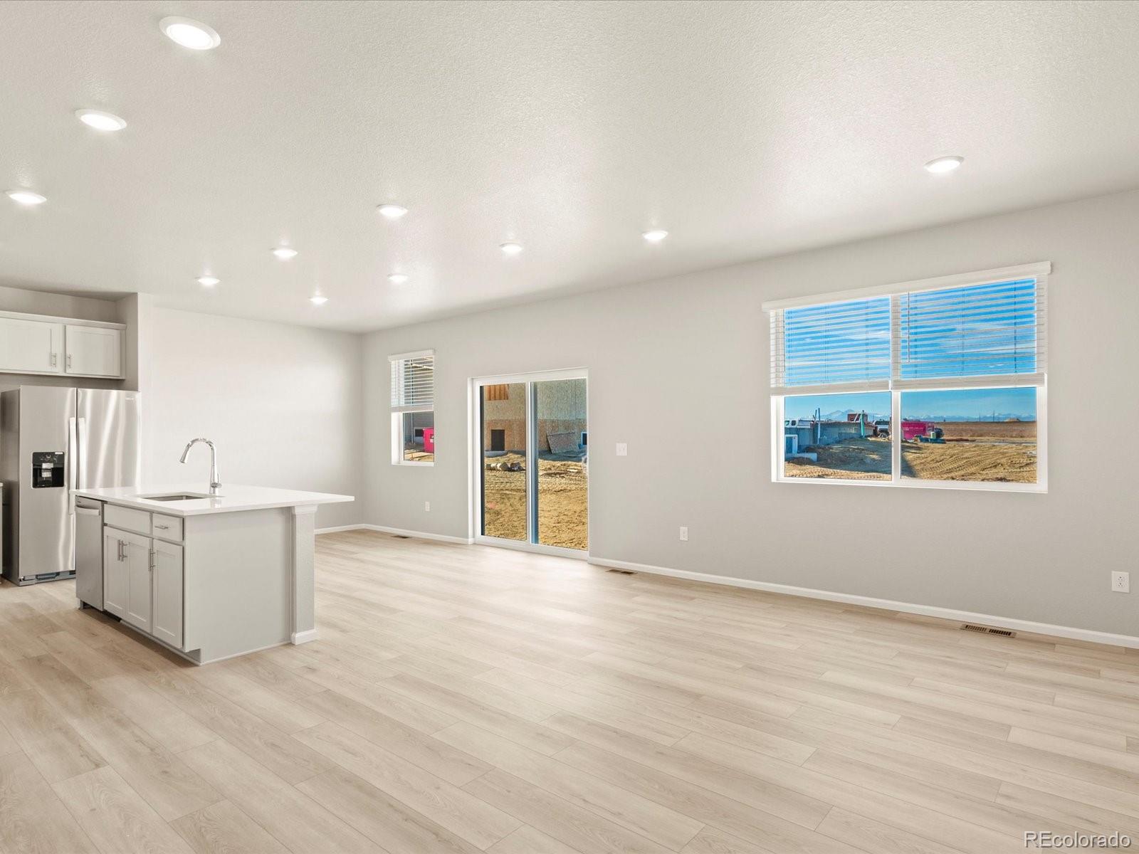 MLS Image #6 for 631  97th avenue,greeley, Colorado