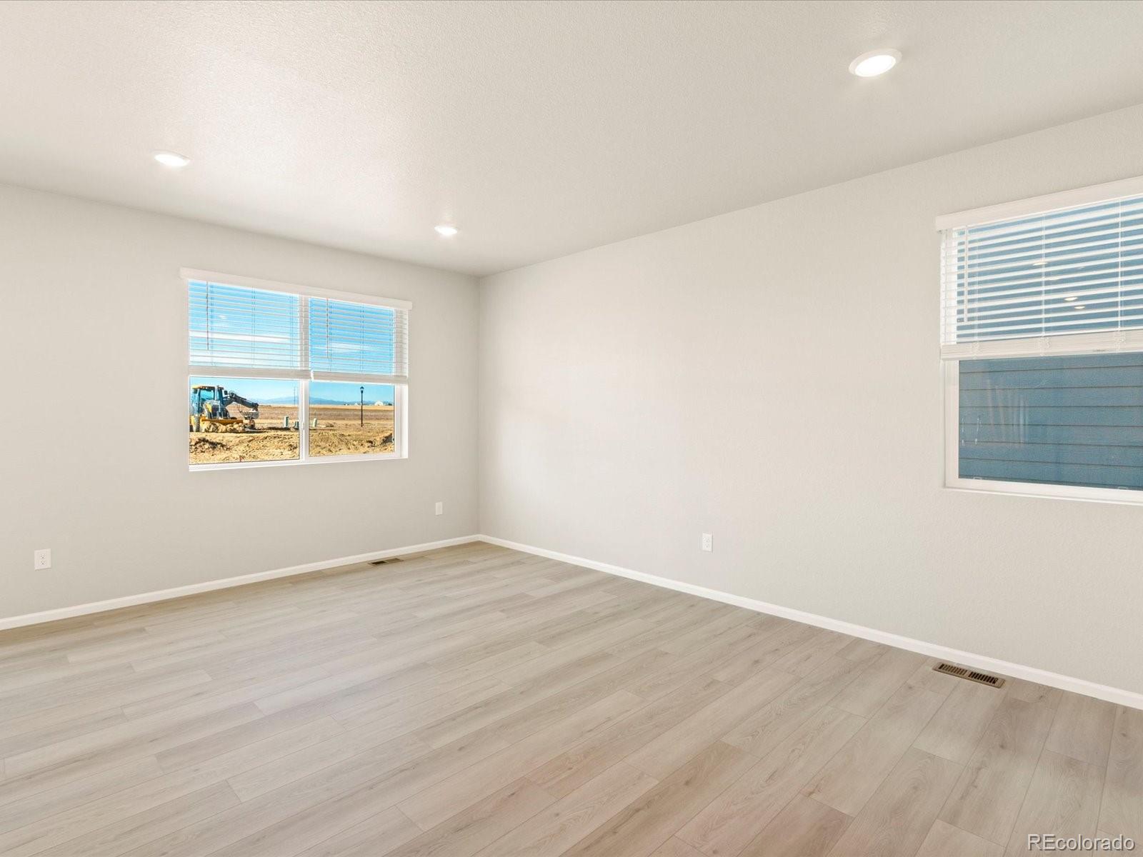 MLS Image #7 for 631  97th avenue,greeley, Colorado