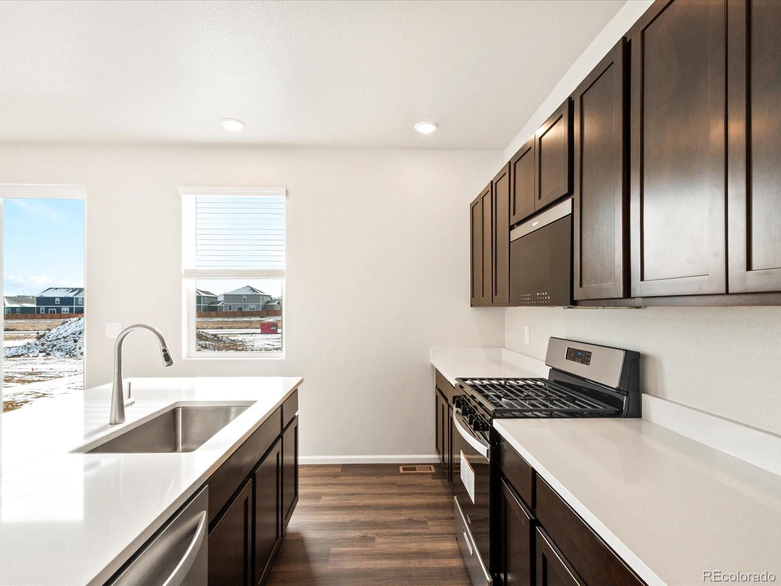 MLS Image #16 for 1034  odessa lake road,severance, Colorado