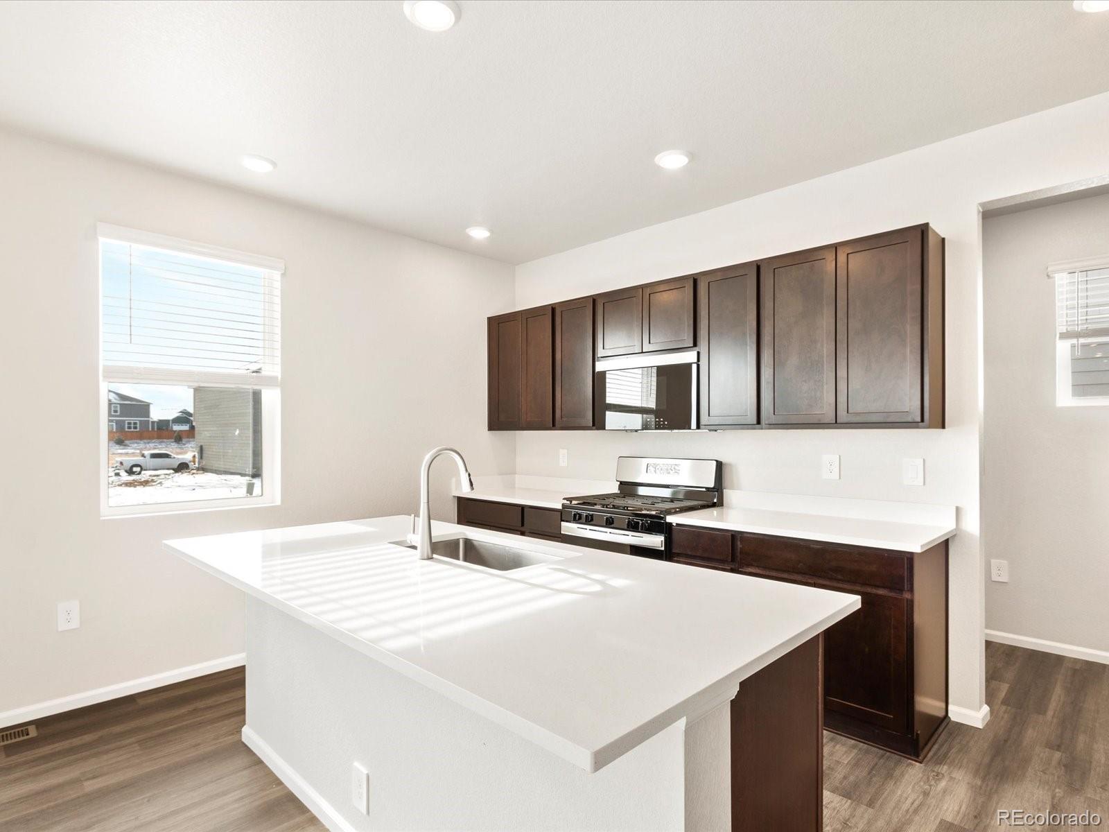 MLS Image #17 for 1034  odessa lake road,severance, Colorado