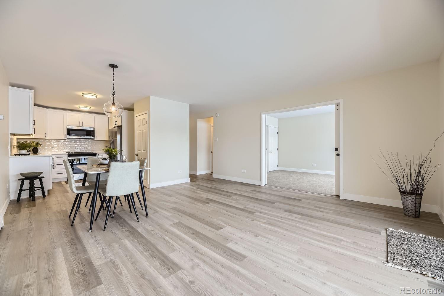 MLS Image #3 for 665 s clinton street 9b,denver, Colorado