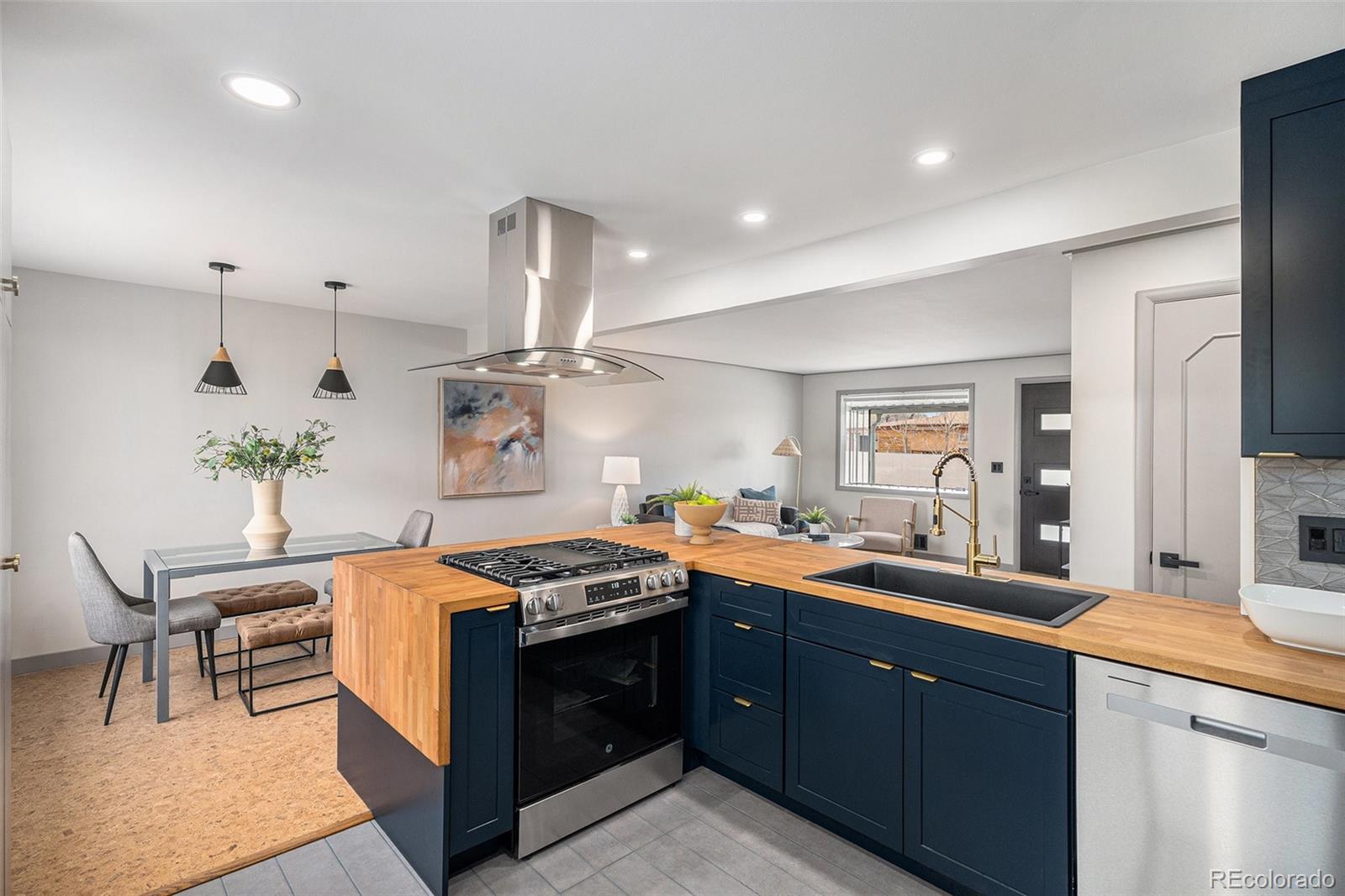 MLS Image #6 for 6576 s lincoln street,centennial, Colorado