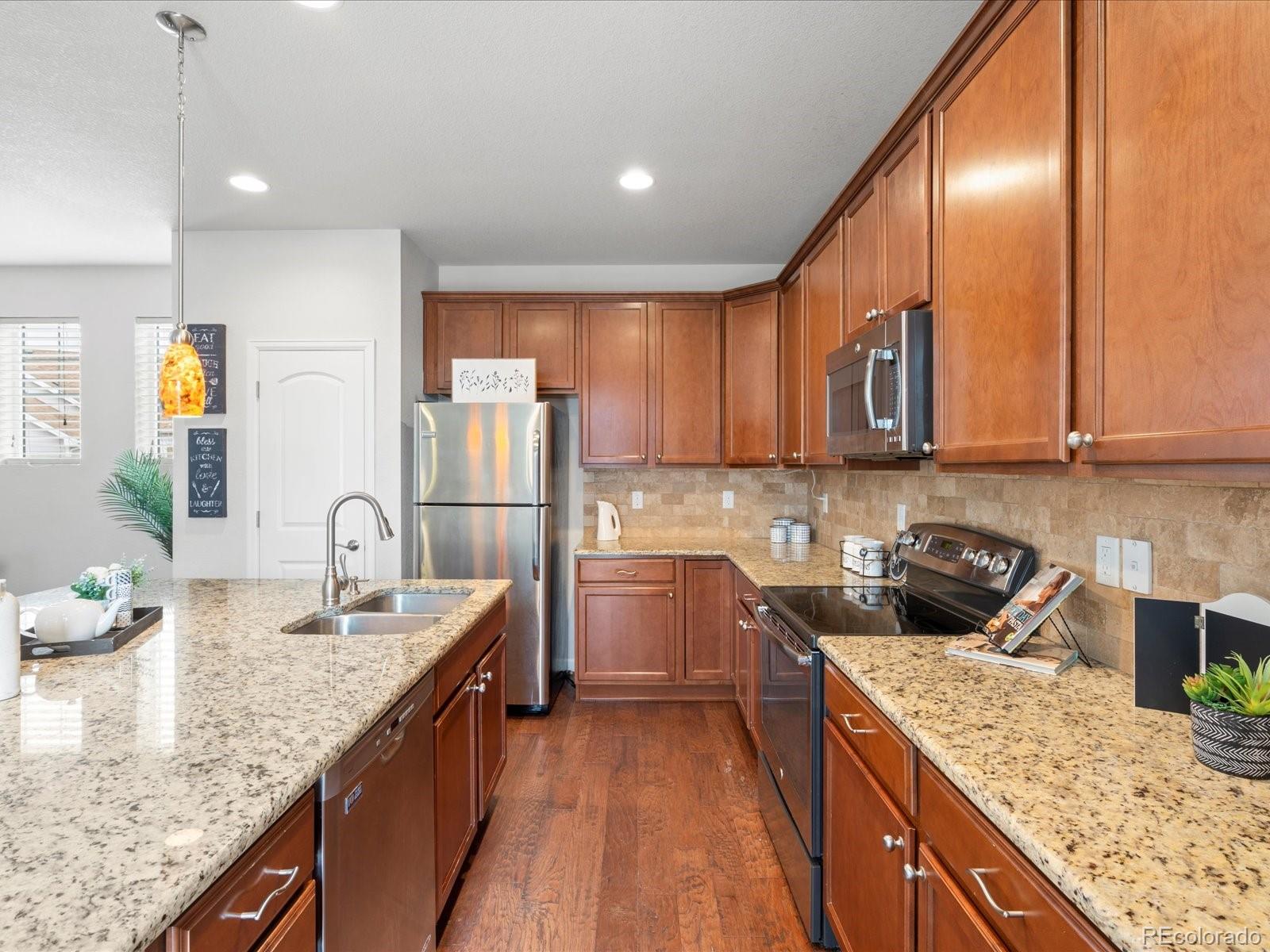 MLS Image #10 for 1344 s coolidge circle,aurora, Colorado