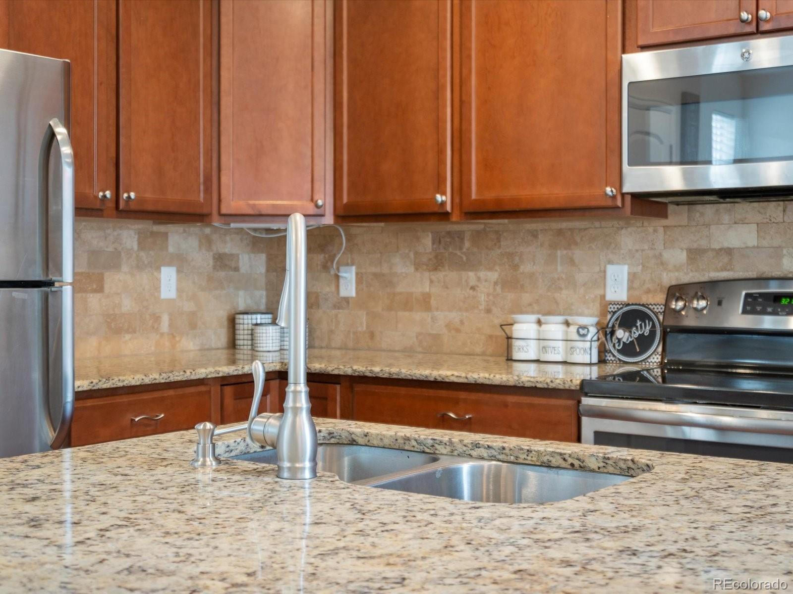 MLS Image #14 for 1344 s coolidge circle,aurora, Colorado