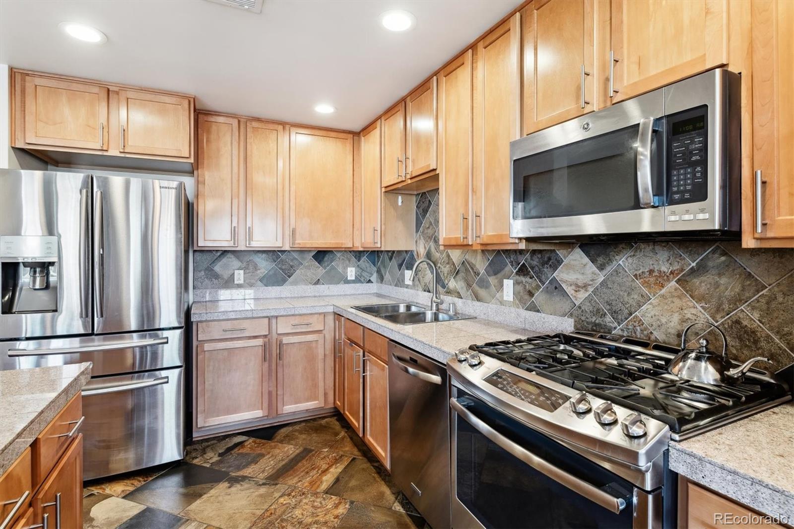 MLS Image #15 for 1630 n clarkson street,denver, Colorado