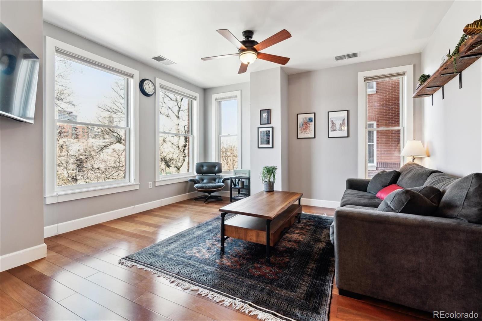 MLS Image #16 for 1630 n clarkson street,denver, Colorado