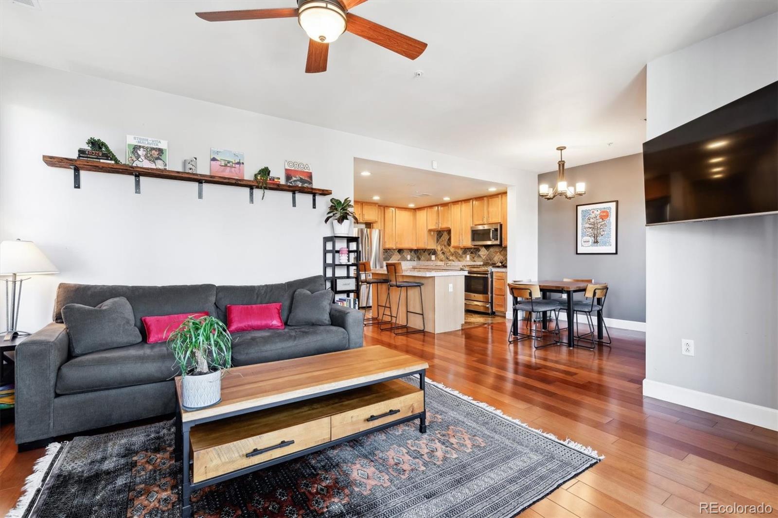 MLS Image #4 for 1630 n clarkson street,denver, Colorado