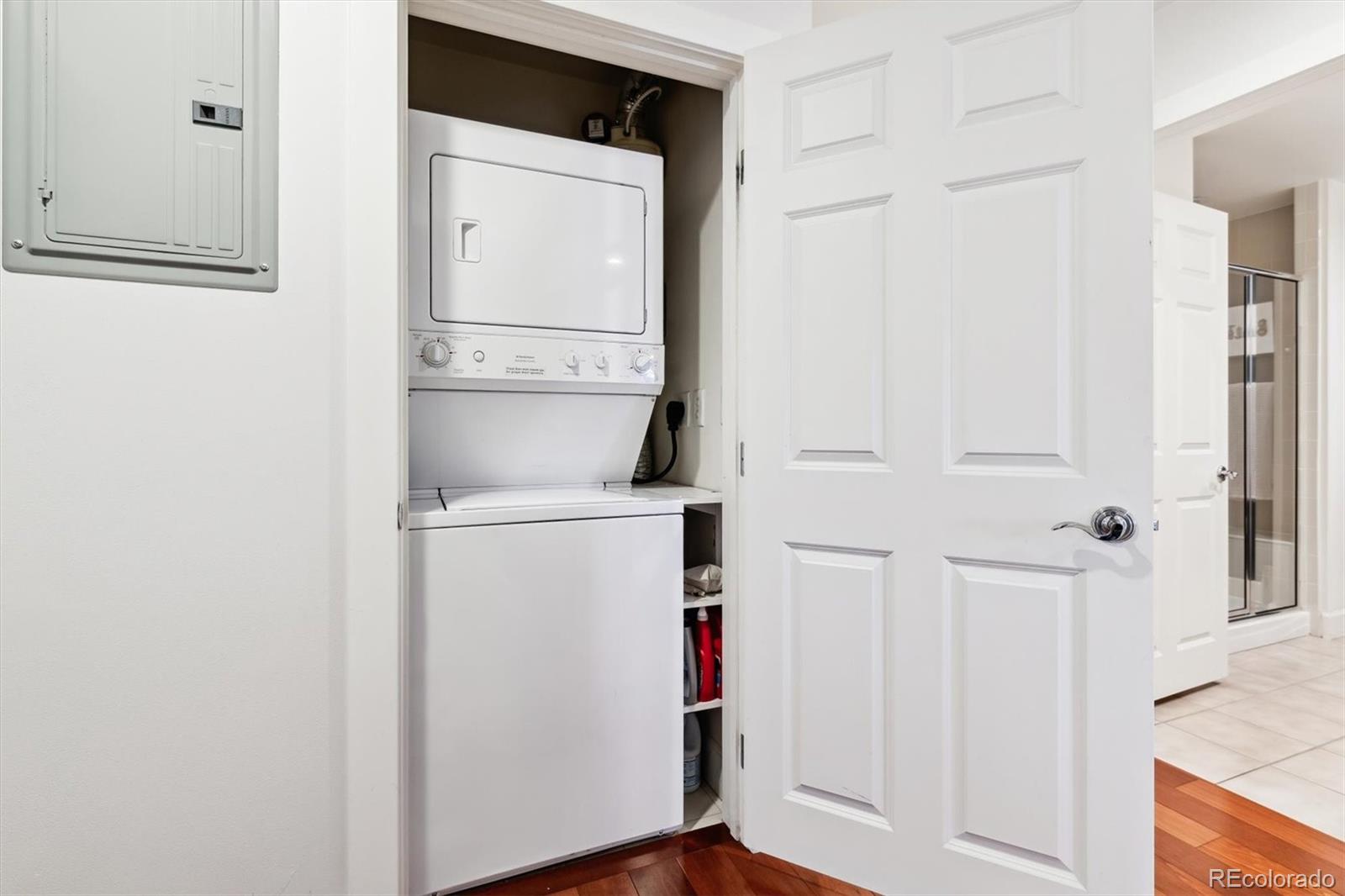 MLS Image #8 for 1630 n clarkson street,denver, Colorado