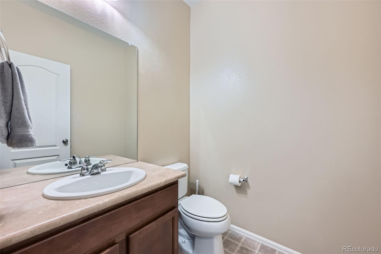 MLS Image #9 for 5583 s elk court,aurora, Colorado