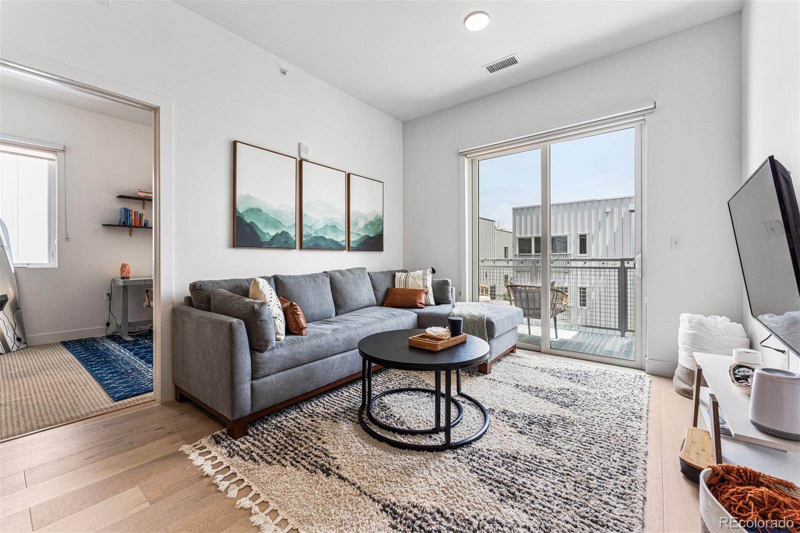 MLS Image #13 for 2550  lawrence street,denver, Colorado