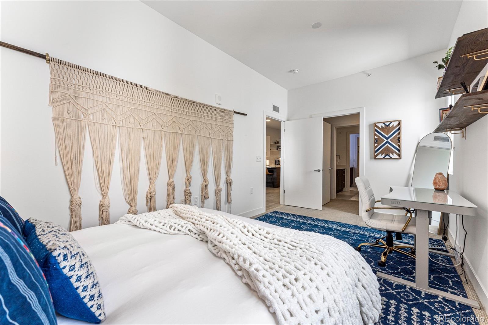 MLS Image #19 for 2550  lawrence street,denver, Colorado