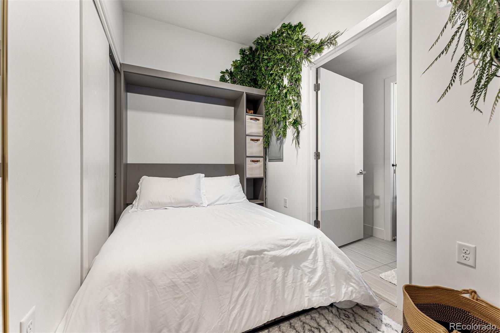 MLS Image #24 for 2550  lawrence street,denver, Colorado