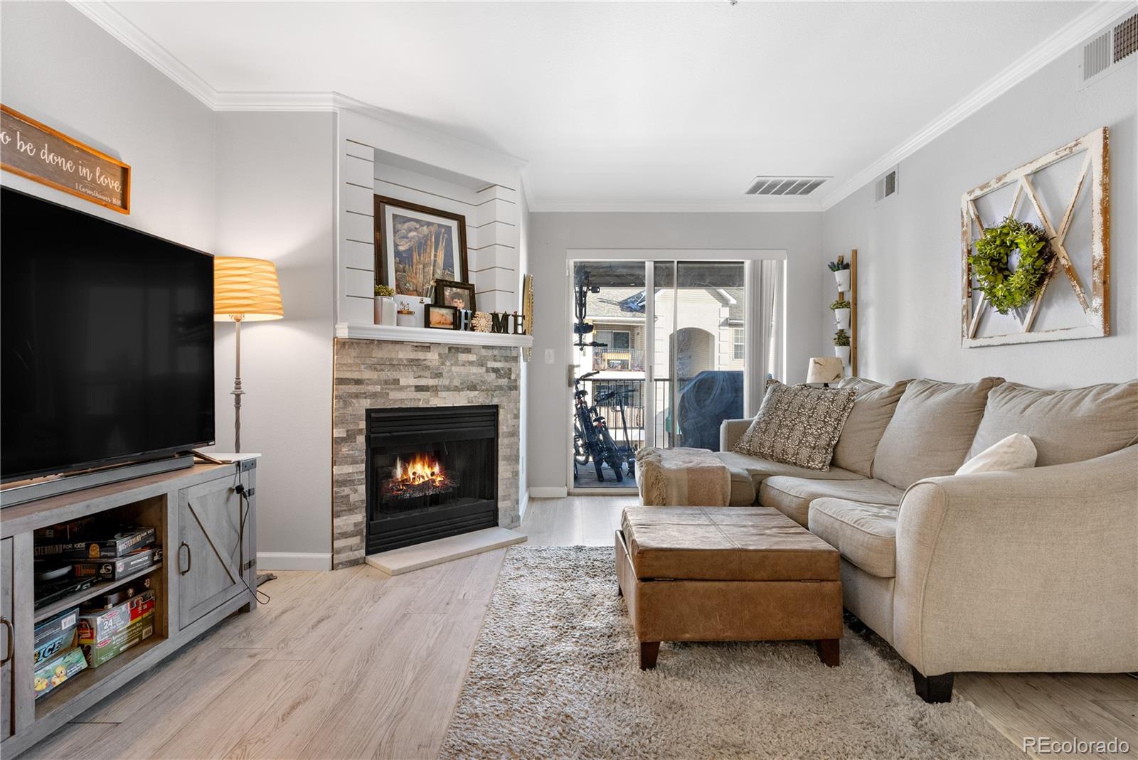 MLS Image #18 for 12233 w cross drive,littleton, Colorado