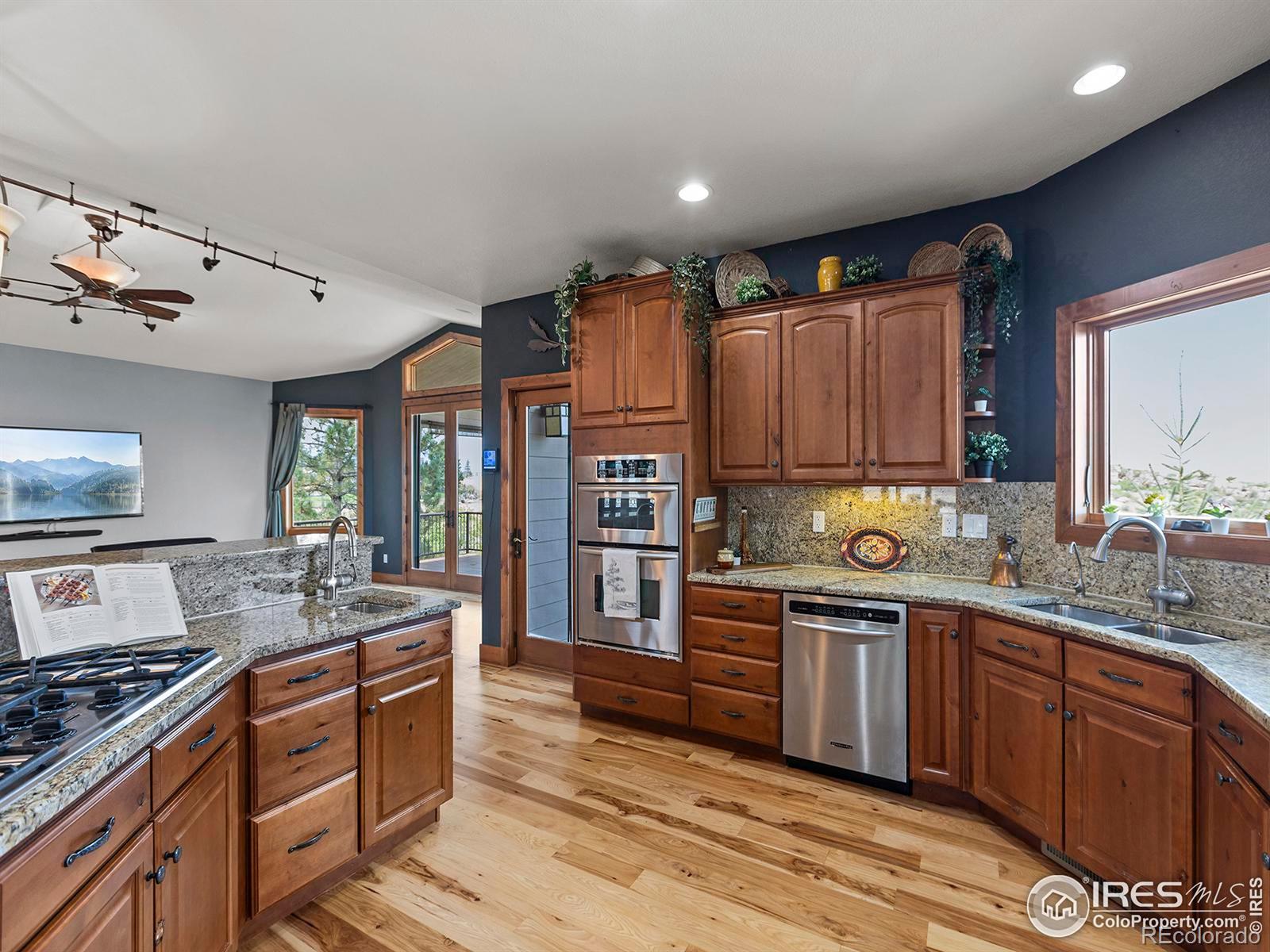 MLS Image #11 for 7519  buffalo court,loveland, Colorado