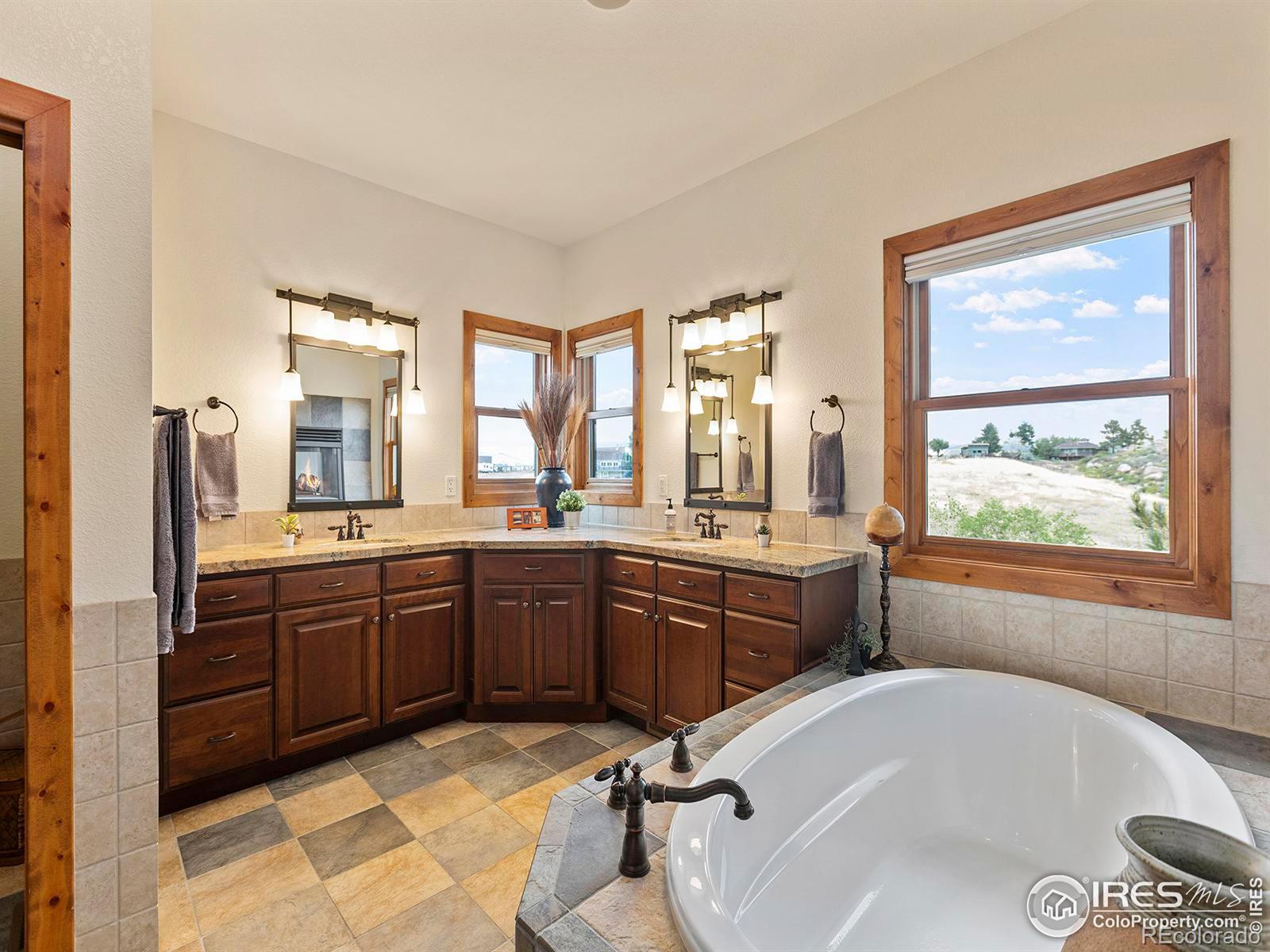 MLS Image #18 for 7519  buffalo court,loveland, Colorado