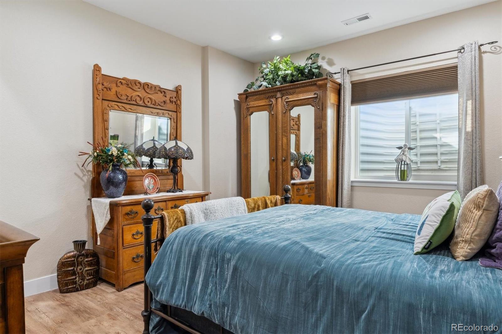 MLS Image #38 for 8115  monte vista circle,littleton, Colorado
