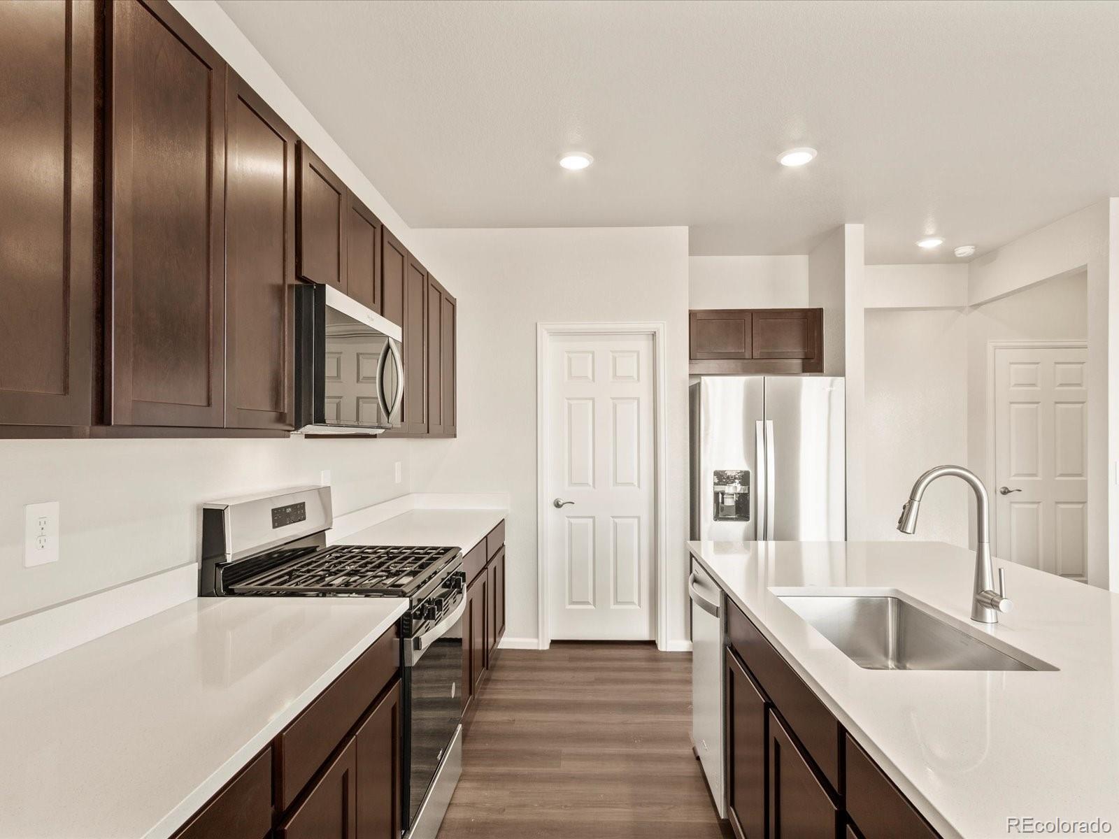 MLS Image #12 for 1033  odessa lake road,severance, Colorado