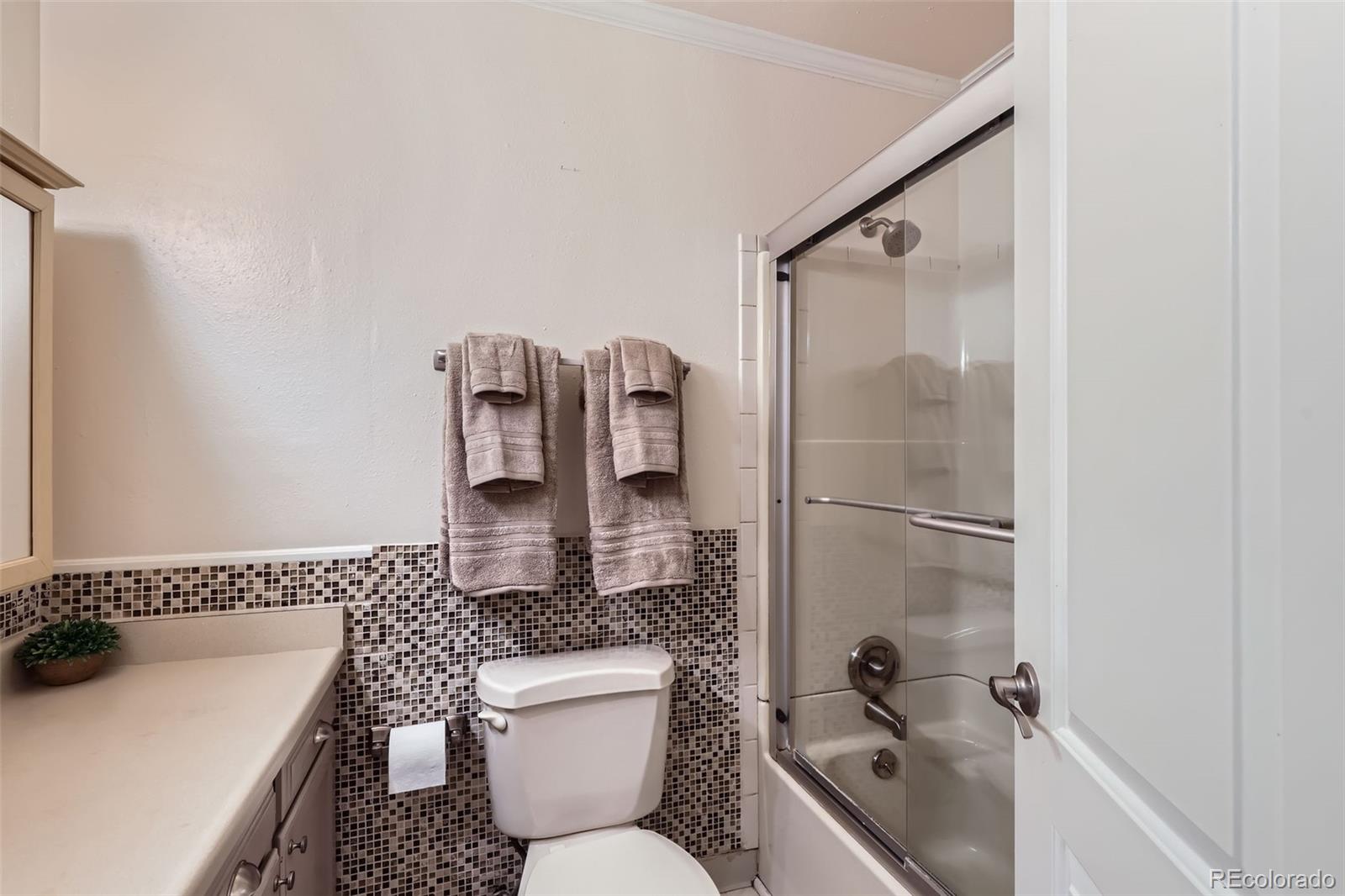 MLS Image #12 for 14892 e arkansas drive,aurora, Colorado