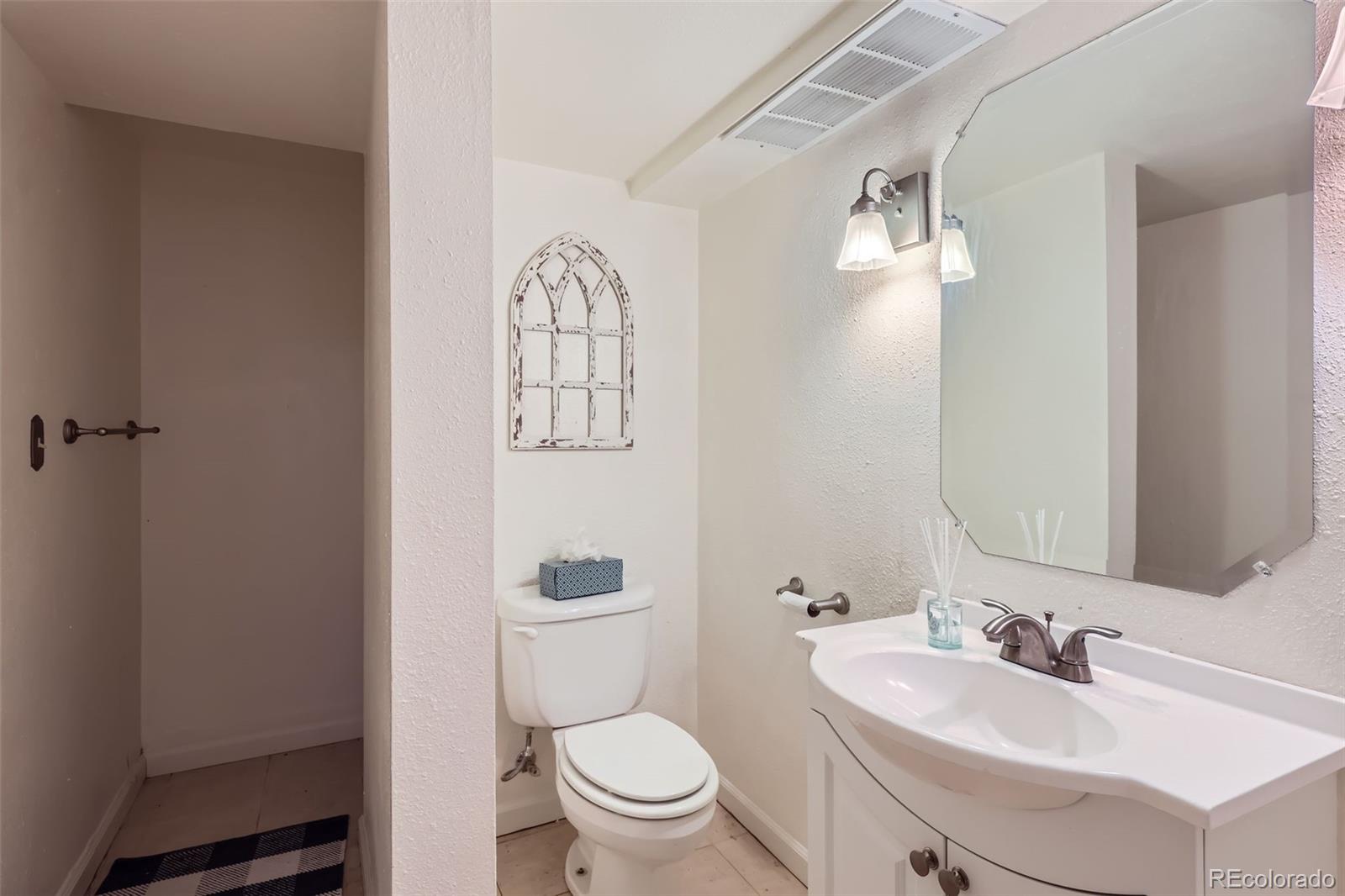 MLS Image #18 for 14892 e arkansas drive,aurora, Colorado