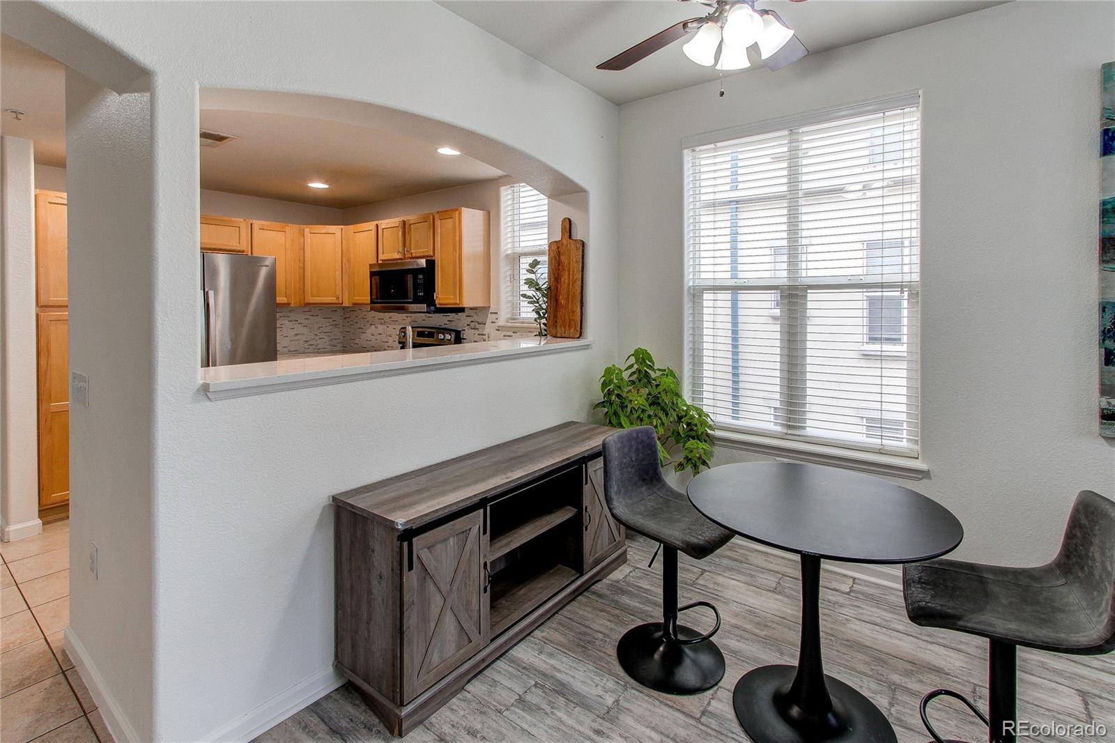 MLS Image #16 for 1727 n pearl street 201,denver, Colorado