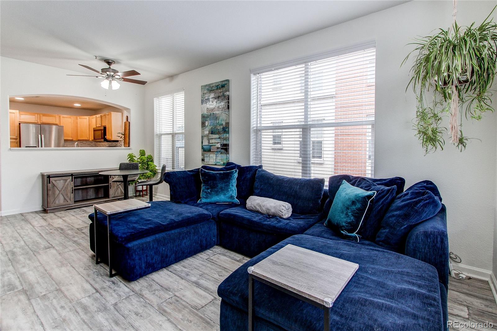 MLS Image #8 for 1727 n pearl street 201,denver, Colorado