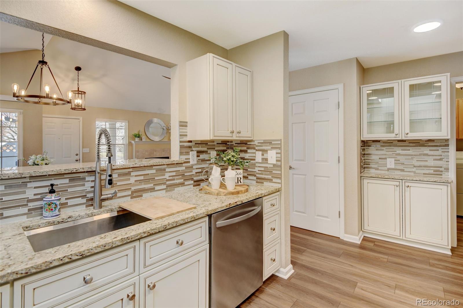 MLS Image #14 for 6397  deframe way,arvada, Colorado