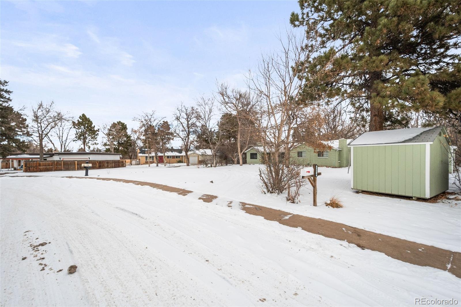 MLS Image #6 for 1876 s chester circle,denver, Colorado