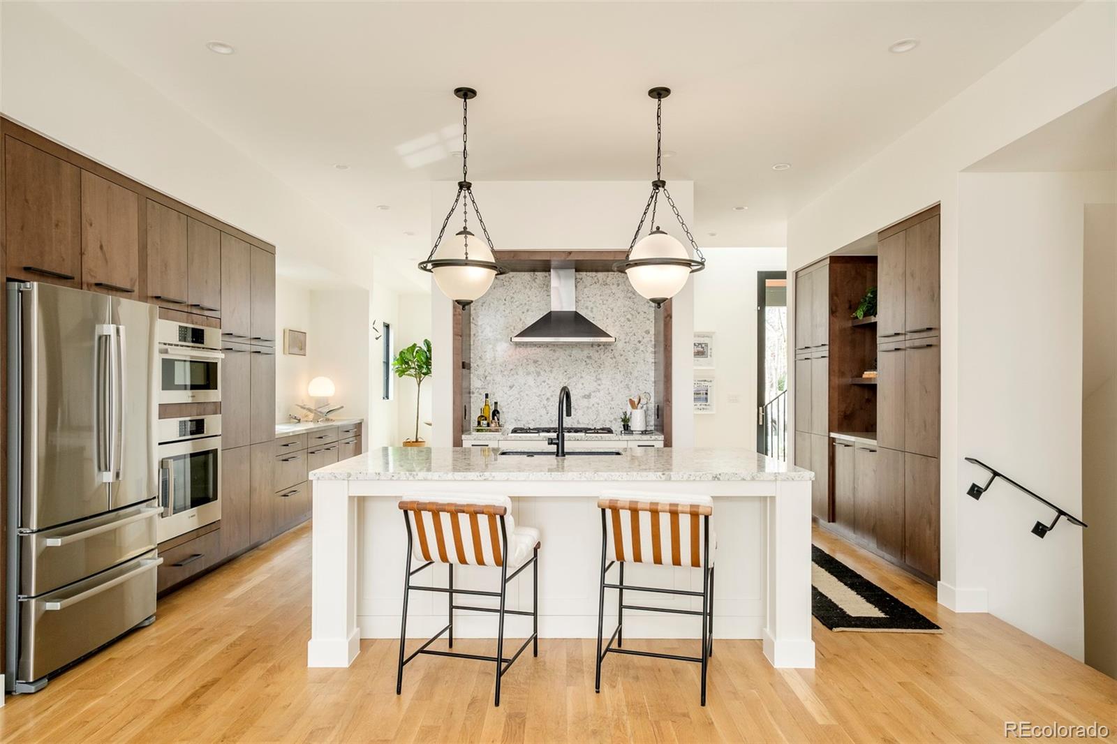MLS Image #11 for 1921 w 37th avenue,denver, Colorado