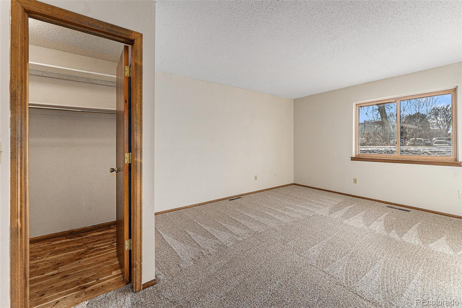 MLS Image #15 for 127 s eagle circle,aurora, Colorado