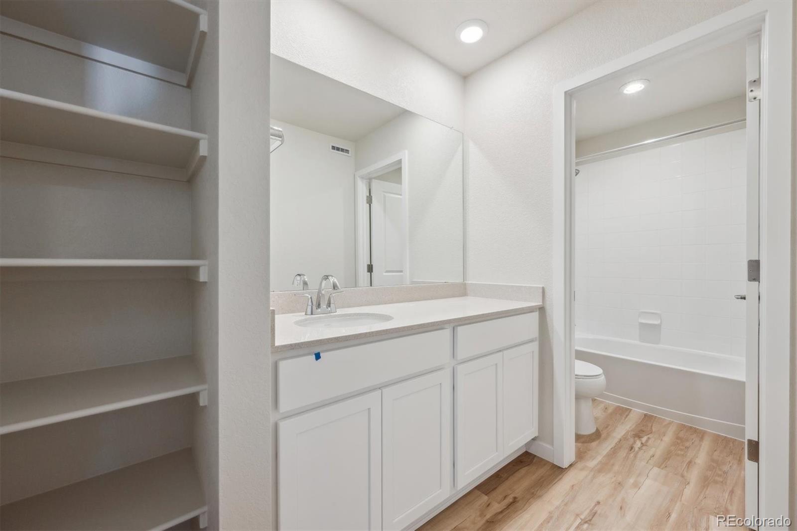 MLS Image #10 for 19088 e 94th place,commerce city, Colorado