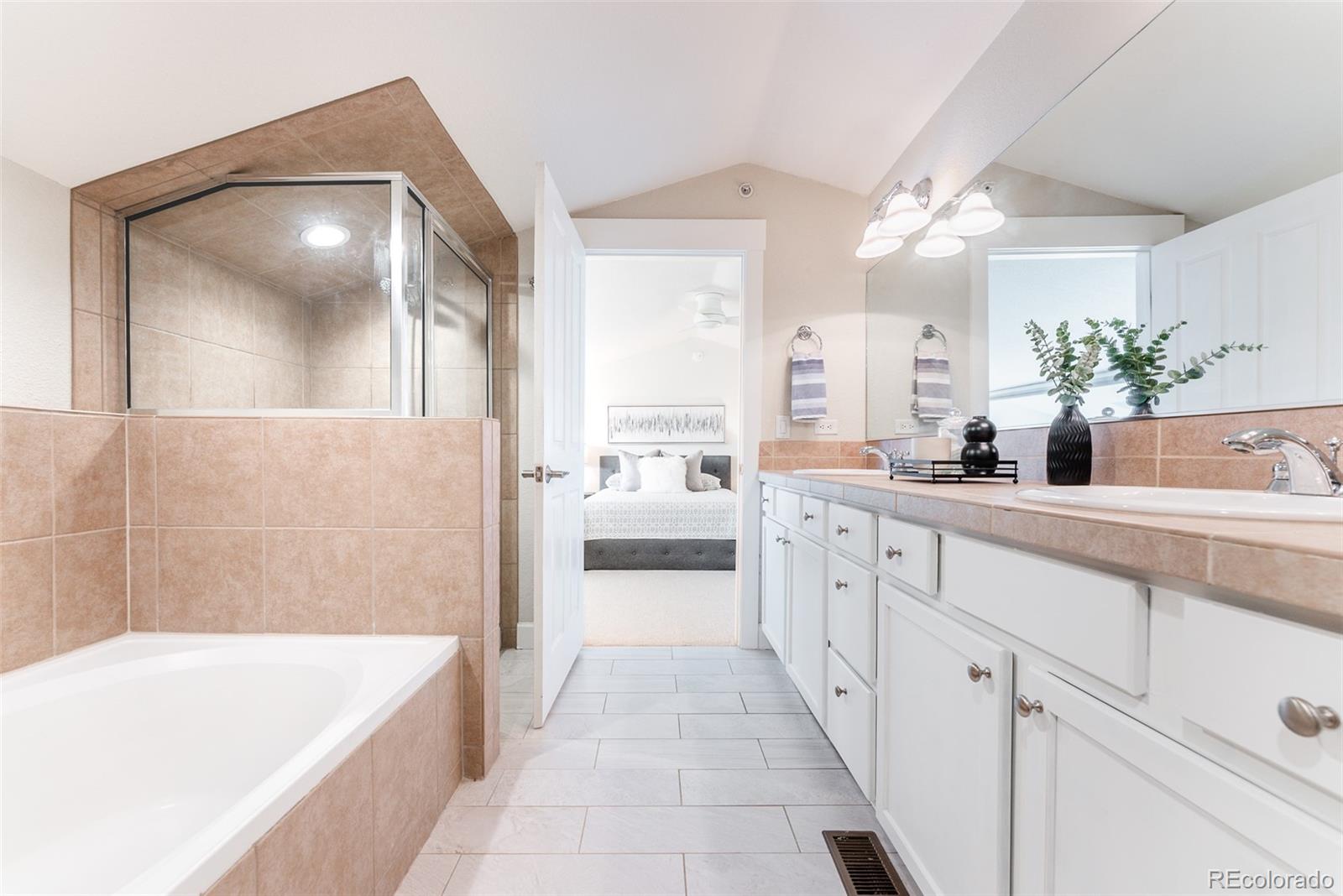 MLS Image #17 for 1699 n downing street,denver, Colorado