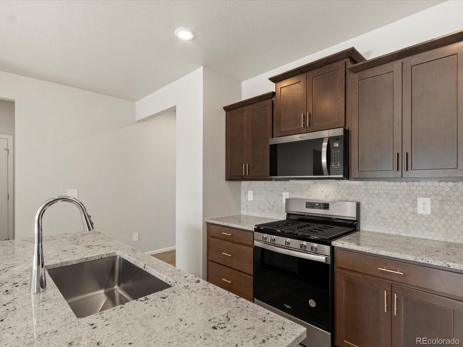 MLS Image #18 for 1123  gunnison river drive,windsor, Colorado