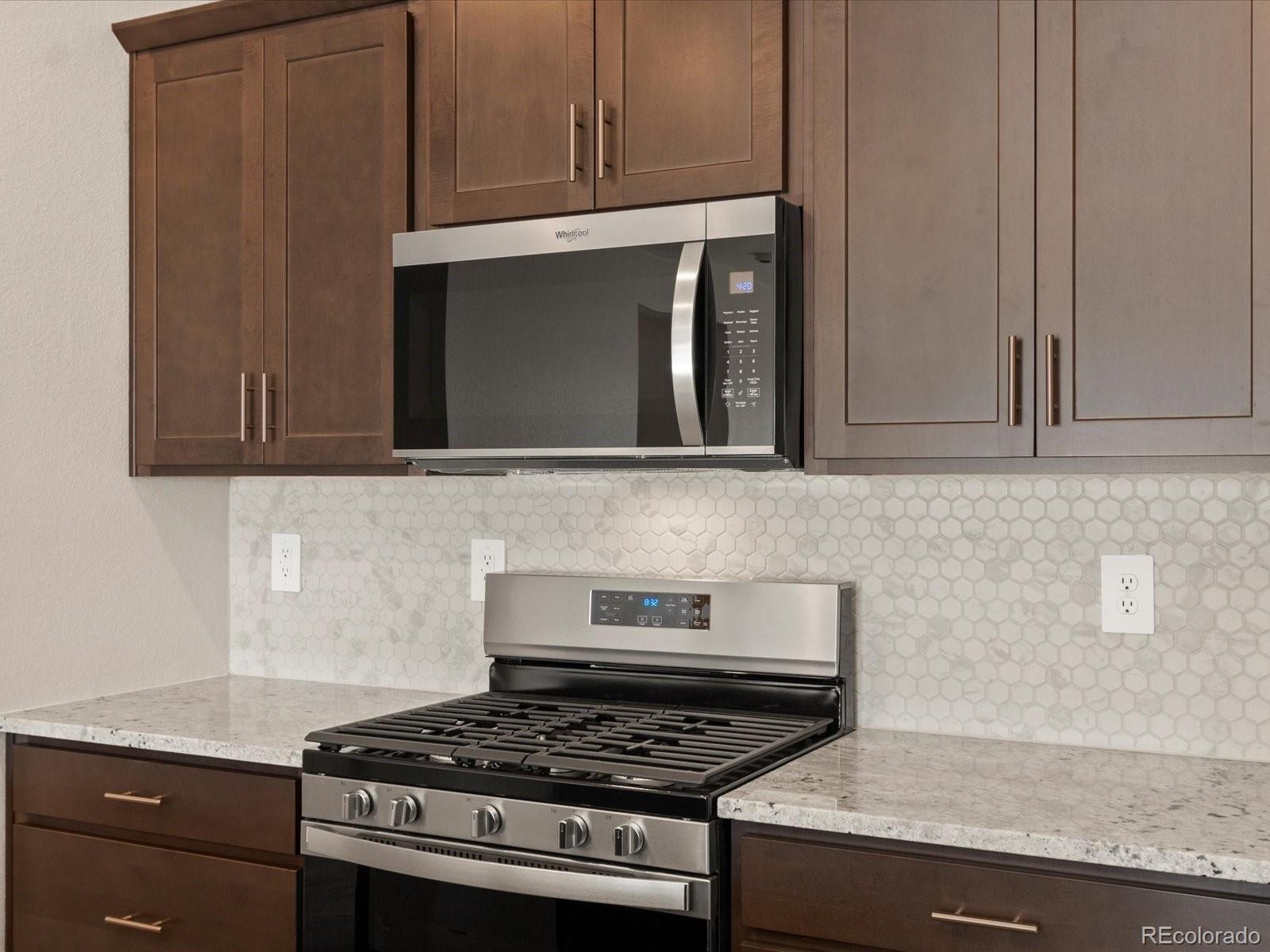 MLS Image #19 for 1123  gunnison river drive,windsor, Colorado