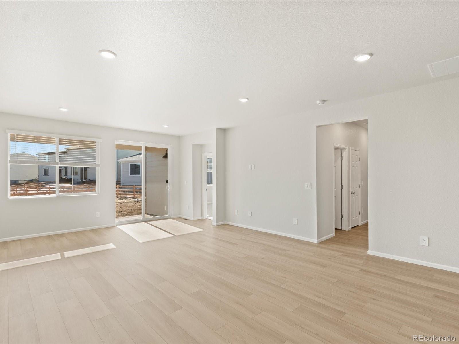MLS Image #7 for 1123  gunnison river drive,windsor, Colorado