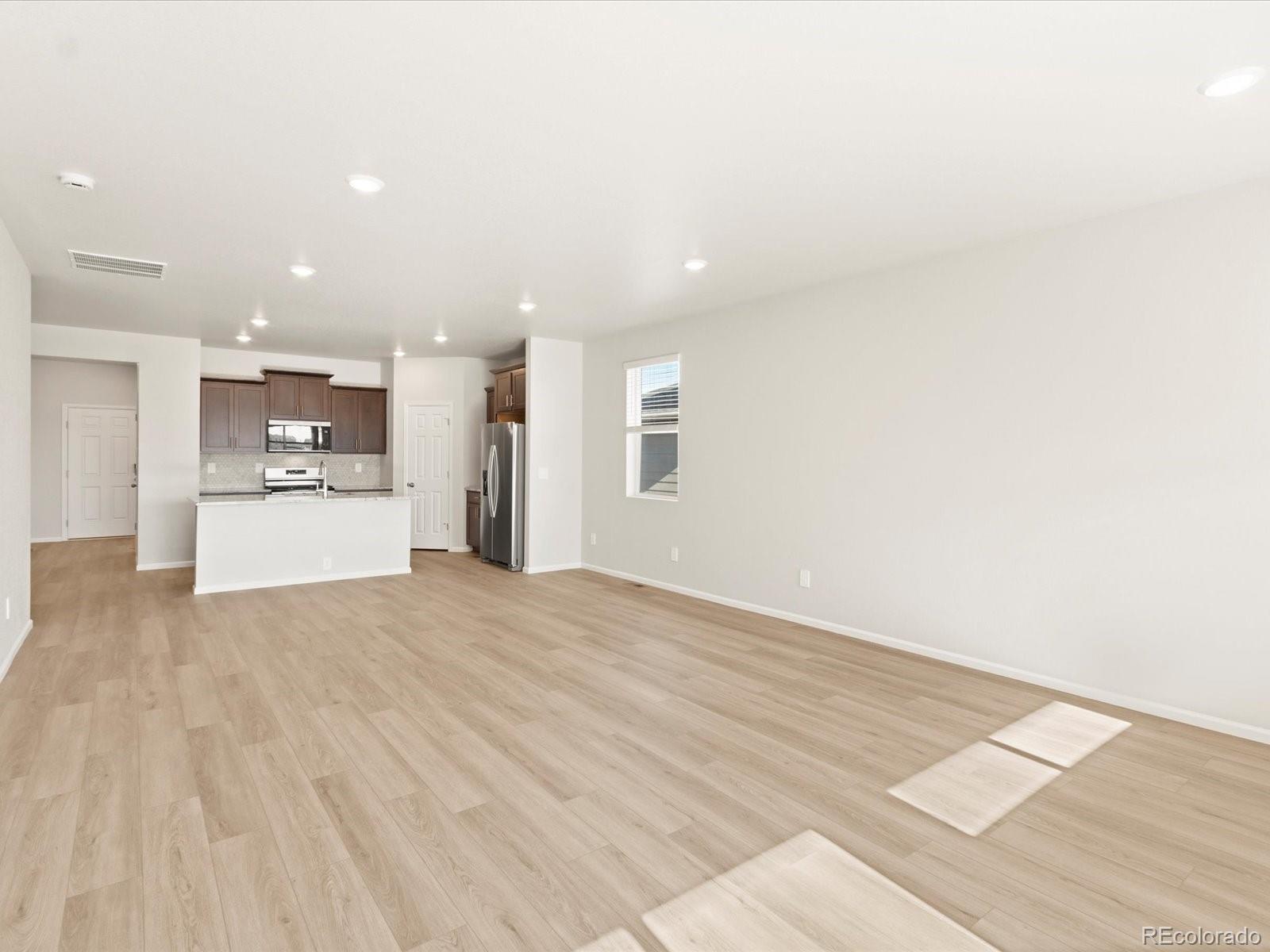 MLS Image #9 for 1123  gunnison river drive,windsor, Colorado