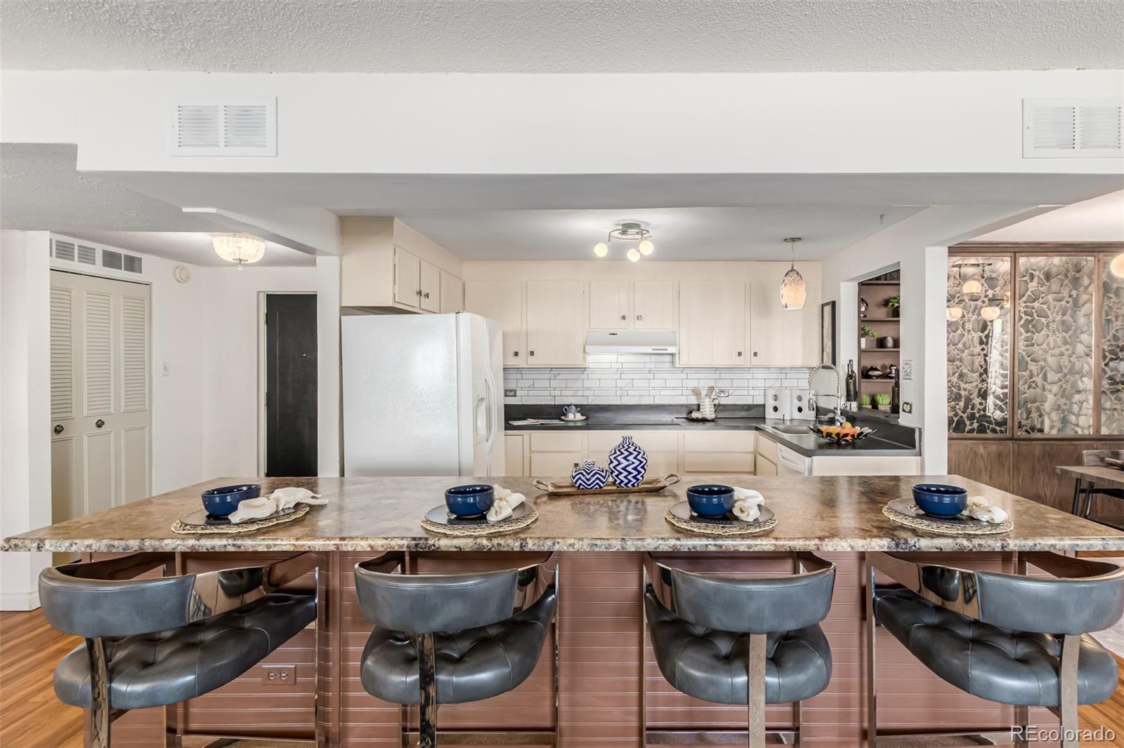 MLS Image #2 for 3131 e alameda avenue 2002,denver, Colorado