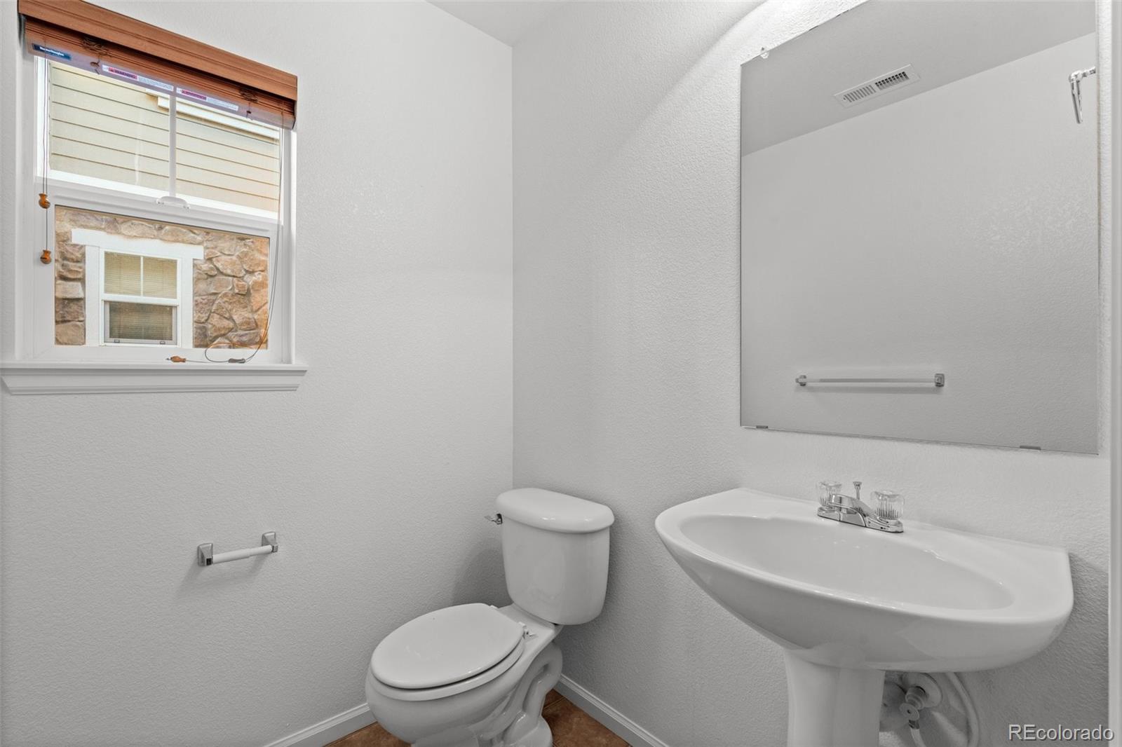 MLS Image #16 for 9770  mayfair street,englewood, Colorado