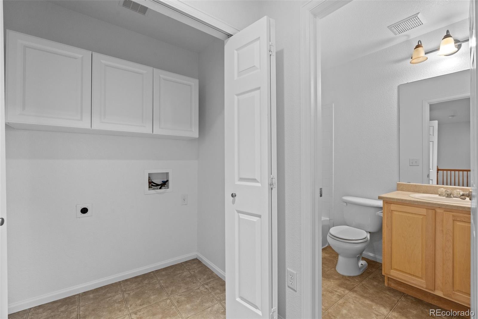 MLS Image #27 for 9770  mayfair street,englewood, Colorado
